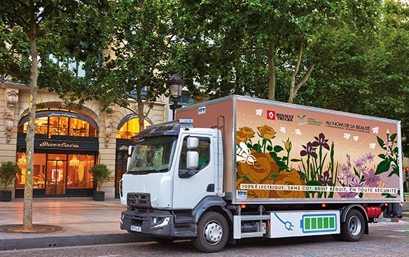 Полностью электрические грузовики    служба доставки в бутики Guerlain